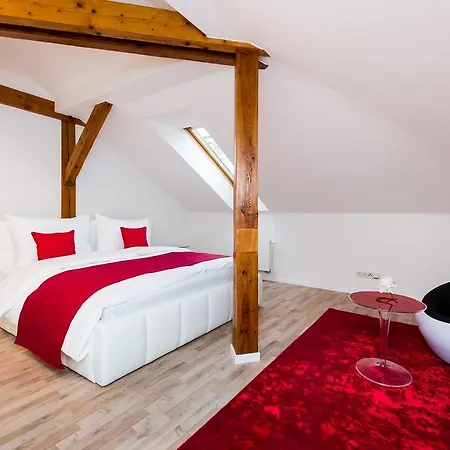 Apartament Opletalova 10 *